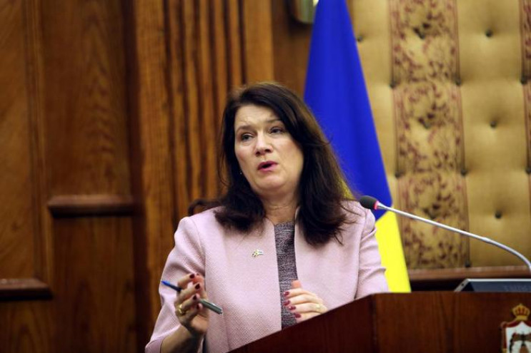 Благие намерения или усиление миссии: Чем поможет Украине визит руководительницы ОБСЕ