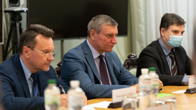 Пребывание в должности невозможно: Уруский отреагировал на скандал со своим заместителем