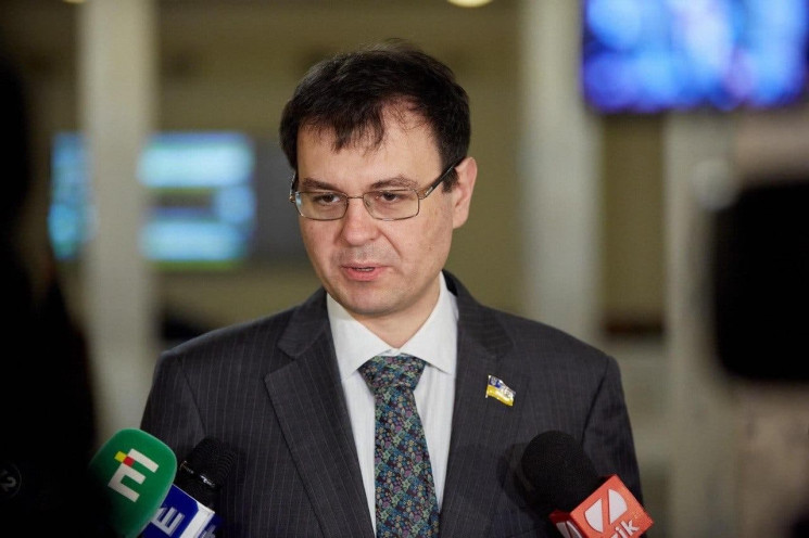 “Слуга” Гетманцев пожаловался на большие суммы в платежке за газ