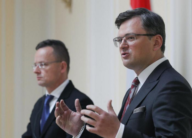 “Соседи ссорятся, но потом должны мириться”: Кулеба анонсировал визит венгерского министра Сийярто