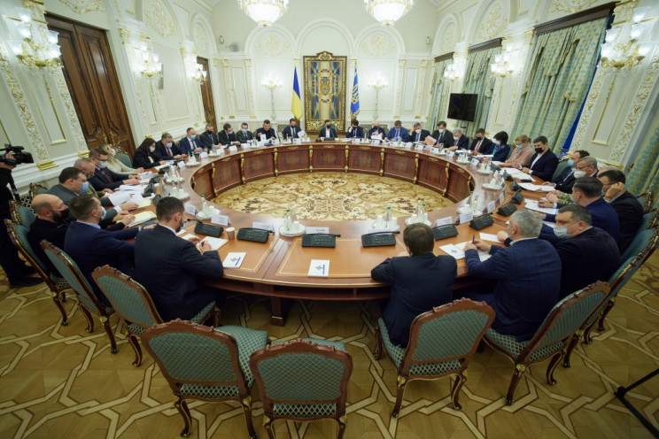 Зеленский приказал СНБО заняться высадкой лесов в Украине: Уже готовится заседание