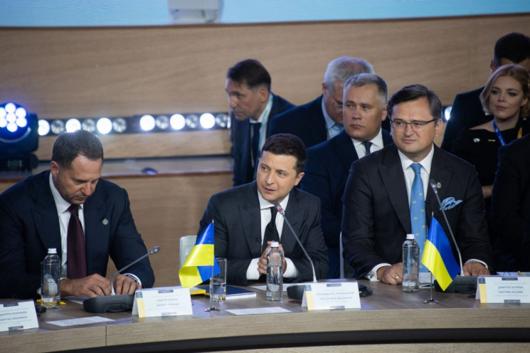 Зеленский предложил России присоединиться к “Крымской платформе”
