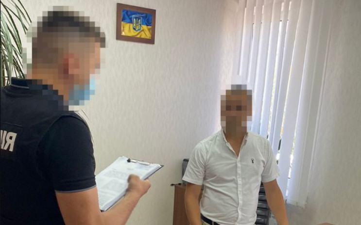 В Киеве чиновникам объявили подозрение в хищении 500 тыс. грн на ремонте дорог
