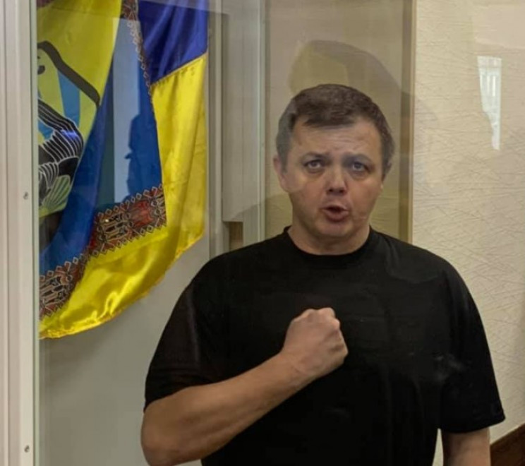 Семенченко объявил о бессрочной голодовке