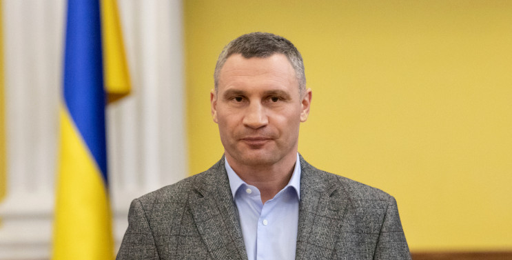 Кличко приехал в “Борисполь” встретить Меркель, но его к ней не пустили (ВИДЕО)