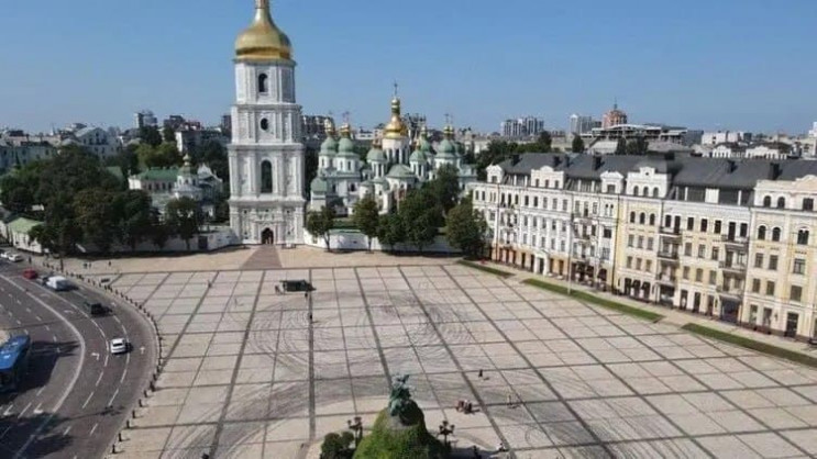 Дрифт на Софийской площади: Автомобили, задействованные в скандальных съемках, могут изъять
