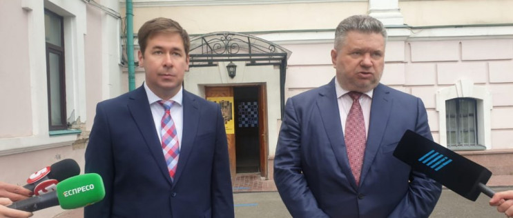 Порошенко и Гонтарева выиграли в Лондоне суд у братьев Суркисов по делу “ПриватБанка”, — адвокаты