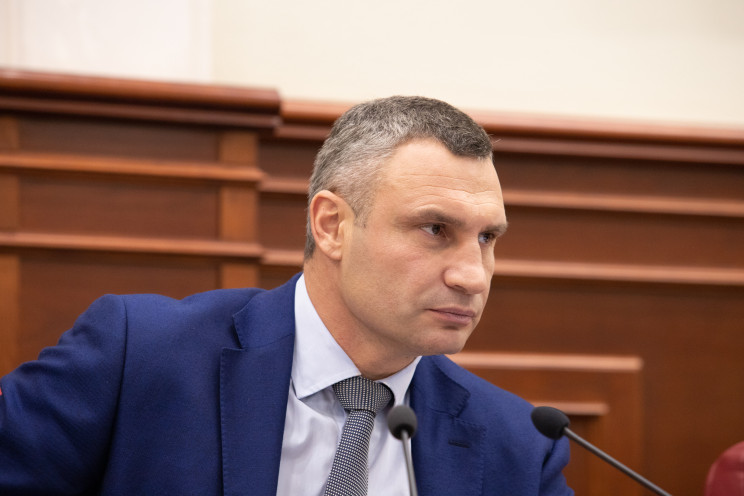 Полномочия Кличко планируют ограничить до конца года, — Корниенко