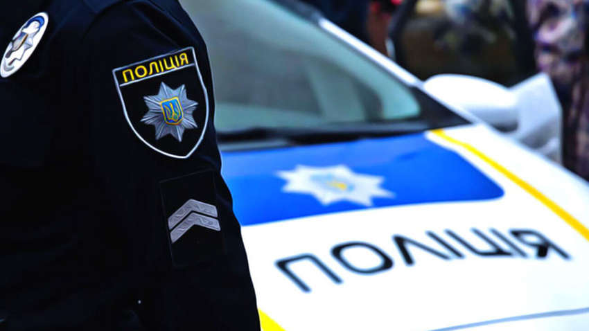 В Днепре патрульные преследовали беглеца и сбили женщину: что известно о ее состоянии