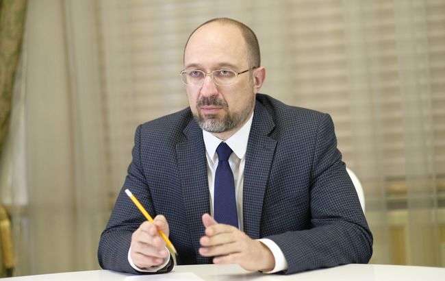 Шмыгаль «умыл руки» и попросил местные власти «не перегибать» с тарифами