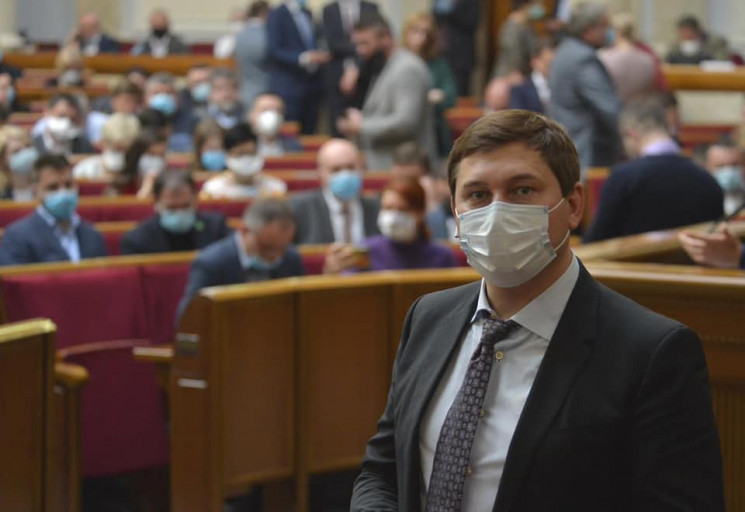Харьковский нардеп Одарченко месяц арендовал жилье за почти 2 тыс. грн в сутки, — СМИ