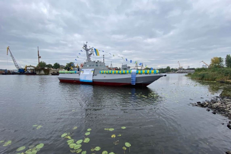 В Украине спустили на воду восьмой бронекатер “Гюрза-М” (ФОТО)