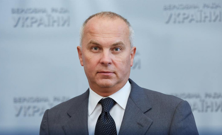 Нардеп от ОПЗЖ заявил, что его жена перевакцинировалась после российского “Спутника”