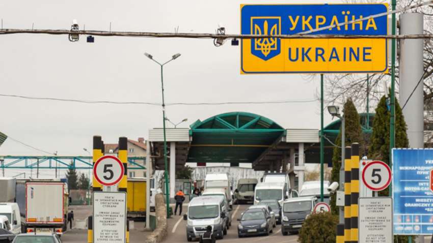 Эксперт: в ближайшие недели Украину внесут в «черный список» из-за вспышки коронавируса