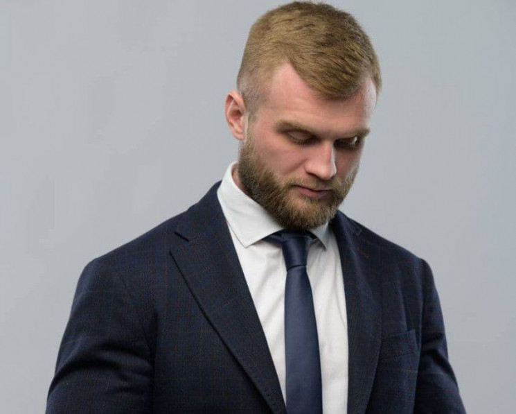 “Слуги” сегодня хотят выгнать из фракции нардепа-антивакцинатора, который вступил в объединение Разумкова