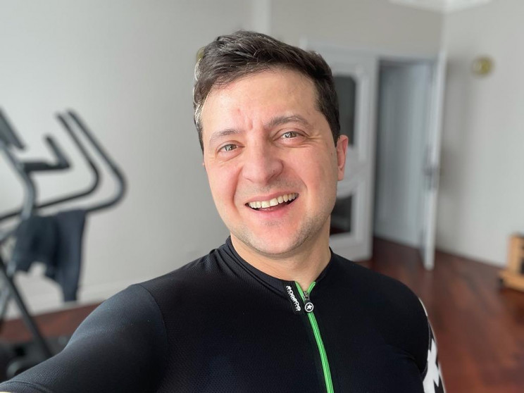 Зеленский возглавил антирейтинг политиков: Социологи опубликовали статистику