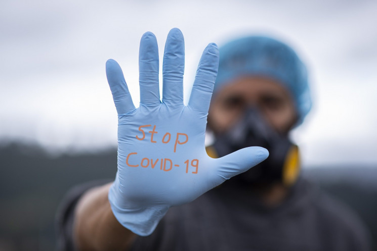 Сотрудников Киевской таможни отстранили за отказ от COVID-вакцинации
