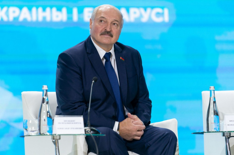 Лукашенко заявил, что Крым и де-юре российский