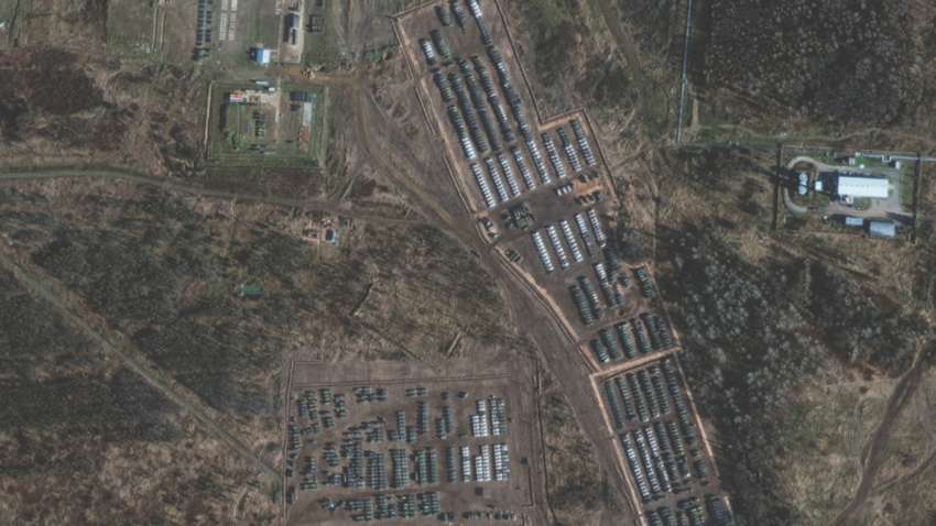 Спутниковые снимки обнаружили концентрацию российских войск