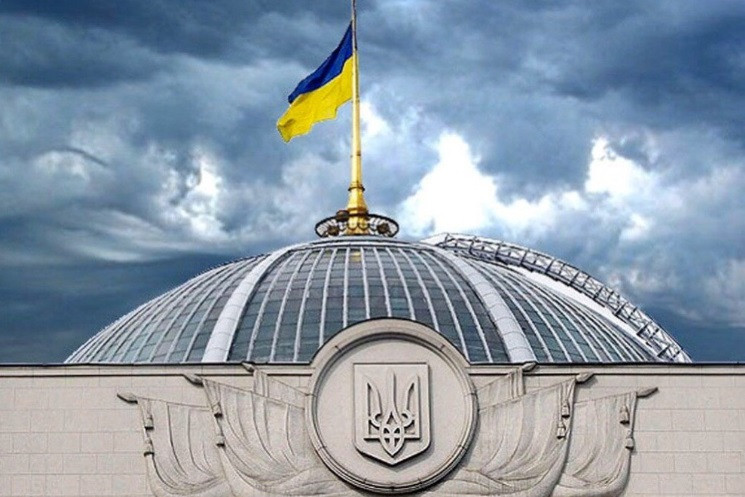 “Железная дорога” Тищенко и “Галёрка” Власенко: В Раде появились два новых МФО
