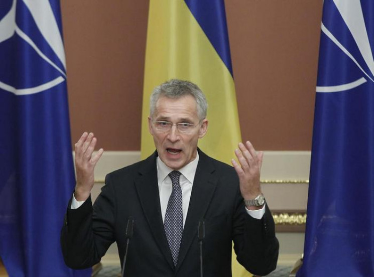 НАТО не может гарантировать Украине безопасность в случае нападения России, – Столтенберг