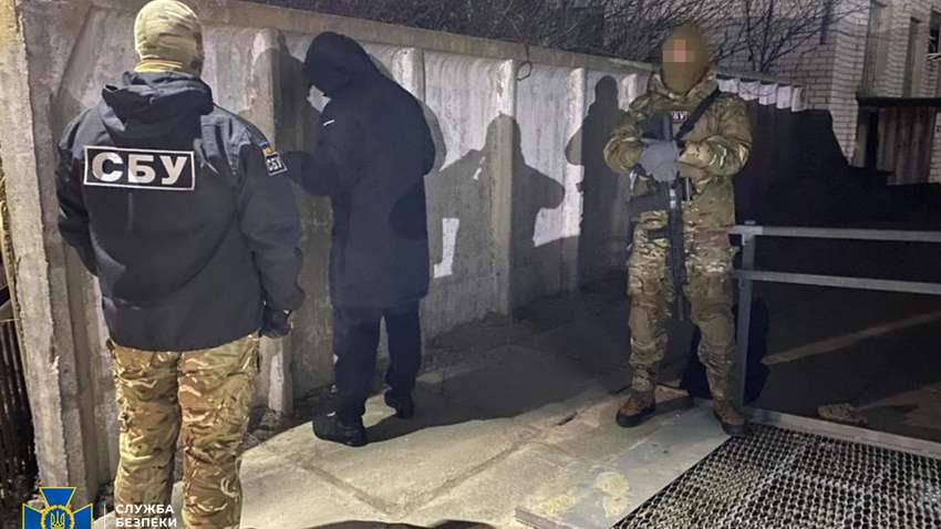 Арестовывал украинских патриотов и штурмовал Луганский аэропорт – боевика задержала СБУ