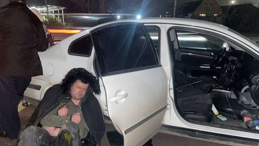 Блогера, который плюнул в лицо патрульному Днепра, задержали