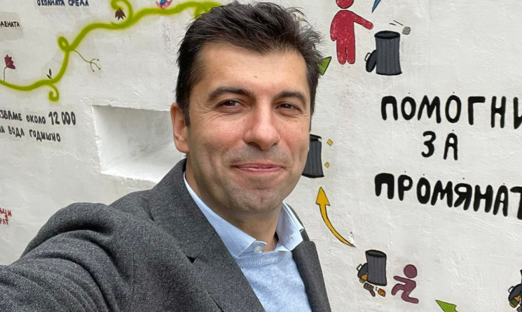 Новый премьер Болгарии заявил, что отношение к “украинскому вопросу” у него такое, как и у НАТО и ЕС