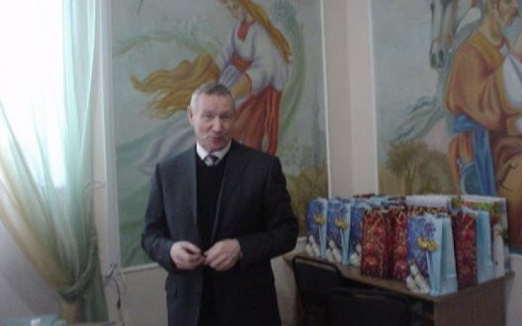 Не жальте скорее, не разобравшись в ситуации: Дочь экс-руководителя дома ученых просит не вспоминать “голодную тусу”