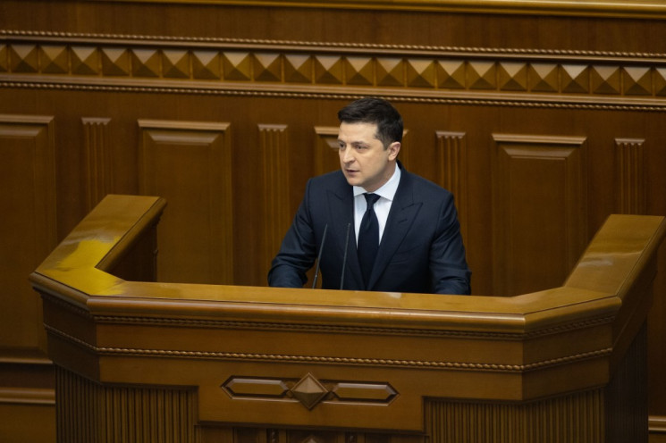 Зеленский обещал в следующем году утеплить тысячи школ и садиков