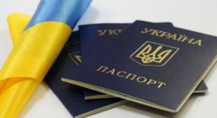 Зеленский внес в Раду проект закона о множественном гражданстве