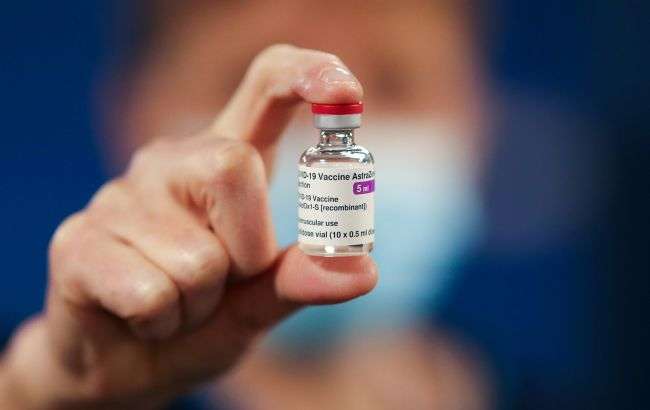 Причина случаев тромбоза после вакцины AstraZeneca – установлена: ученые сделали заявление