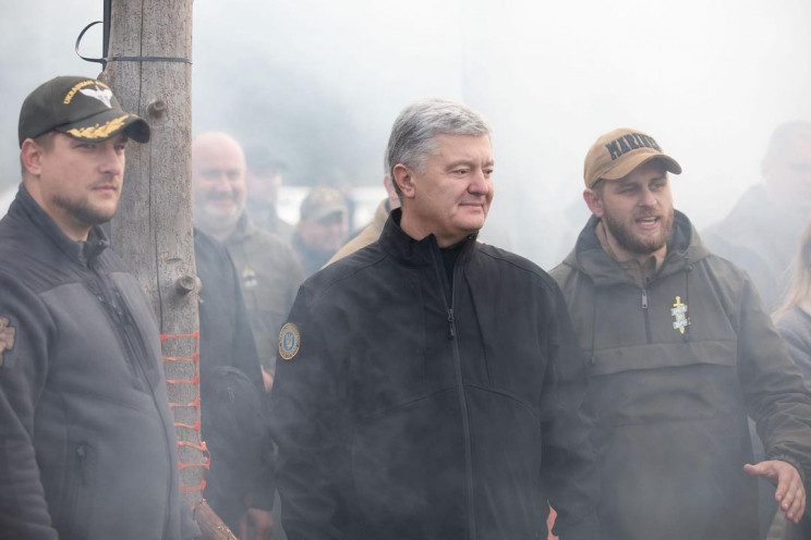 “Комплекс президентской неполноценности”: В партии “ЕС” прокомментировали уголовное дело против Порошенко