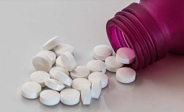Украинцев будут лечить таблетками от COVID-19: подписан договор с Pfizer