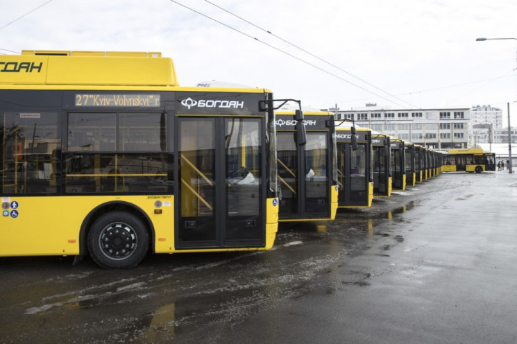 Киев закупит 137 новых троллейбусов и 50 вагонов метро