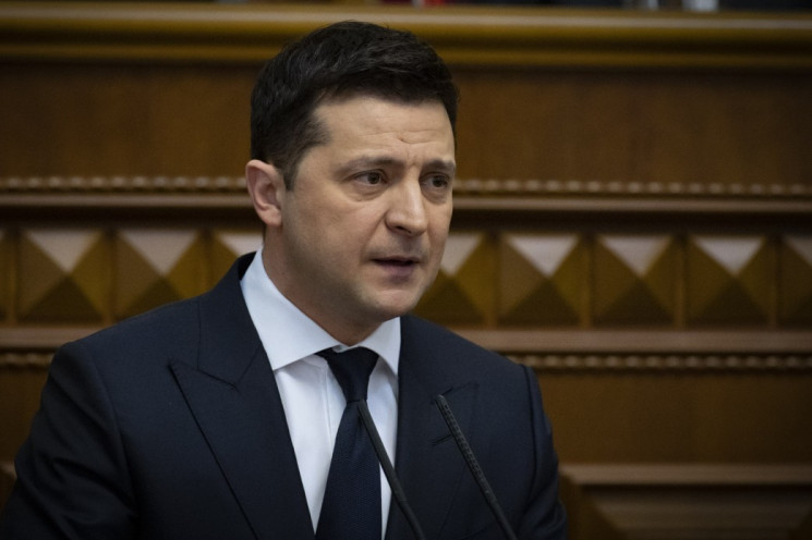 Журналисты разобрали, где в своем парламентском выступлении Зеленский говорил неправду