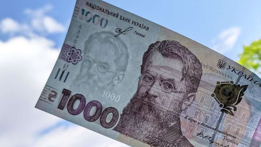 “Ковидная тысяча за вакцинацию”: известно, как больше всего украинцы тратят деньги