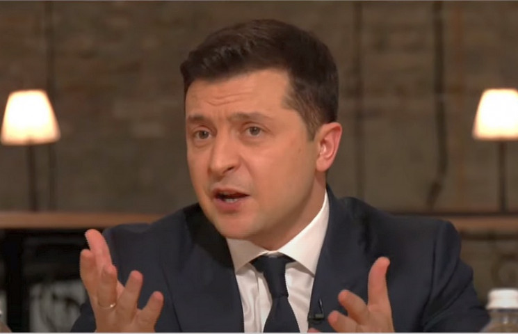 За год украинцев, разочаровавшихся в Зеленском, стало на 17% больше