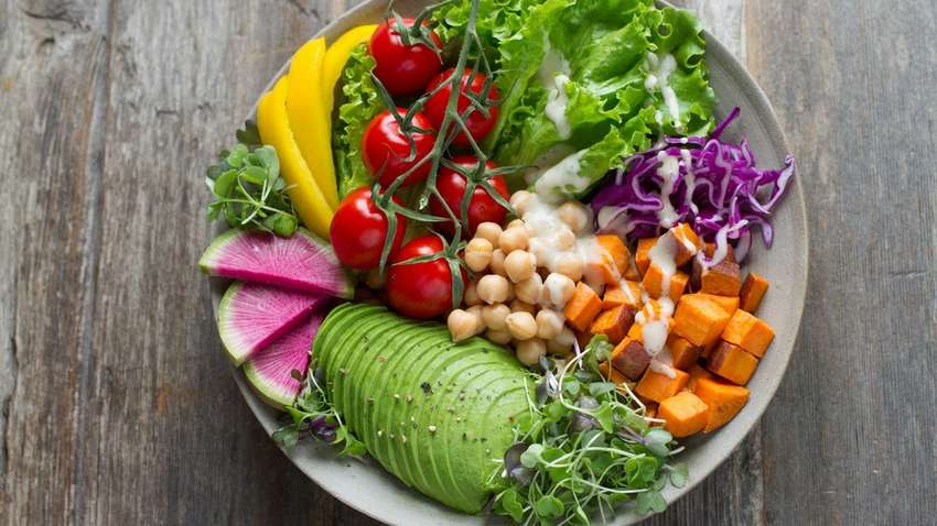 Пять продуктов, которые нежелательно есть в ПМС