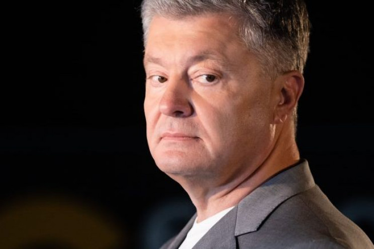 Порошенко выдвинули подозрение в госизмене по “угольному делу”