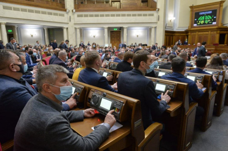 Нардепы не поддержали правку Гончаренко об использовании “Вовиной тысячи” на оплату коммуналки