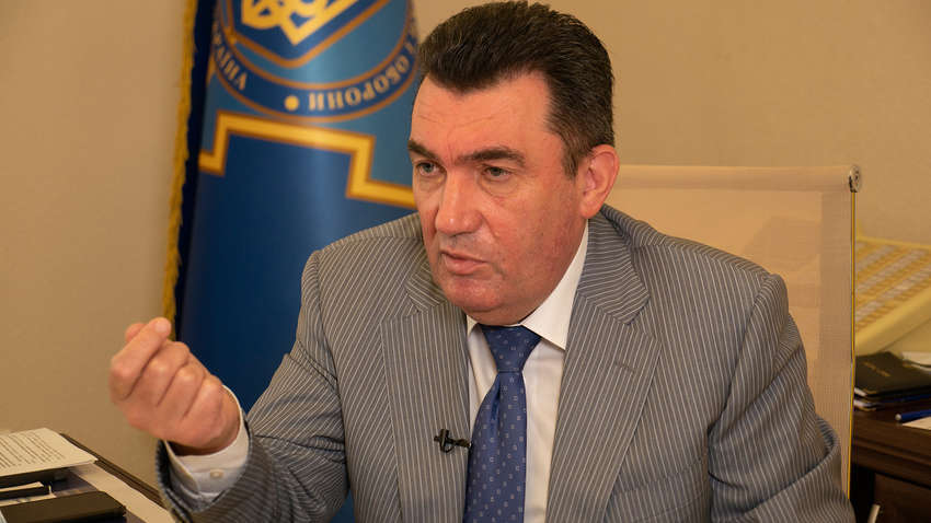 Штамм “Омикрон” спровоцирует новую волну коронавируса в Украине: в СНБО назвали сроки