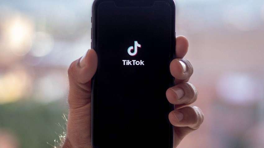 На TikTok подали в суд