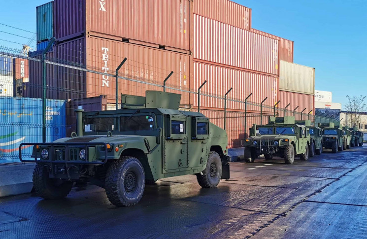 Военная помощь Запада: Какое оружие и технику получила Украина в 2021 году