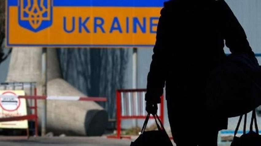 Украинские гастарбайтеры возвращаются в Европу: на границе с Польшей огромные очереди
