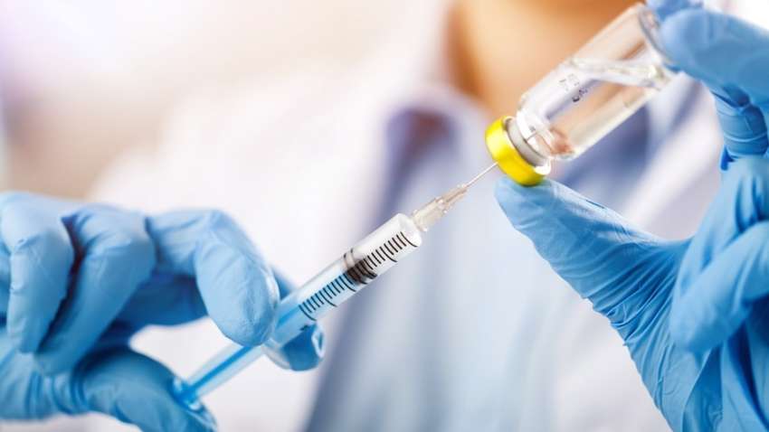 Эксперты объяснили, поможет ли Omicron добиться коллективного иммунитета против COVID-19