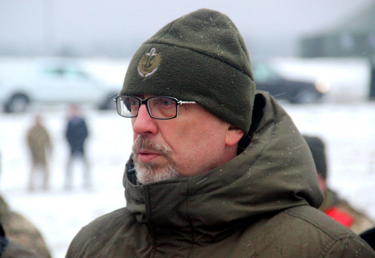 Сколько войск Россия стянула к границе Украины: В Минобороны назвали цифры