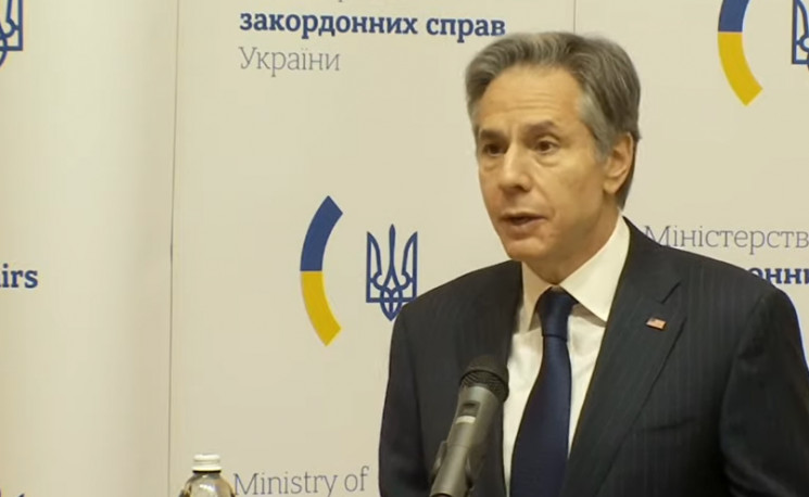 Поддержка суверенитета, $300 млн помощи и серьезный разговор с Лавровым: Главные заявления Блинкена во время визита в Украину