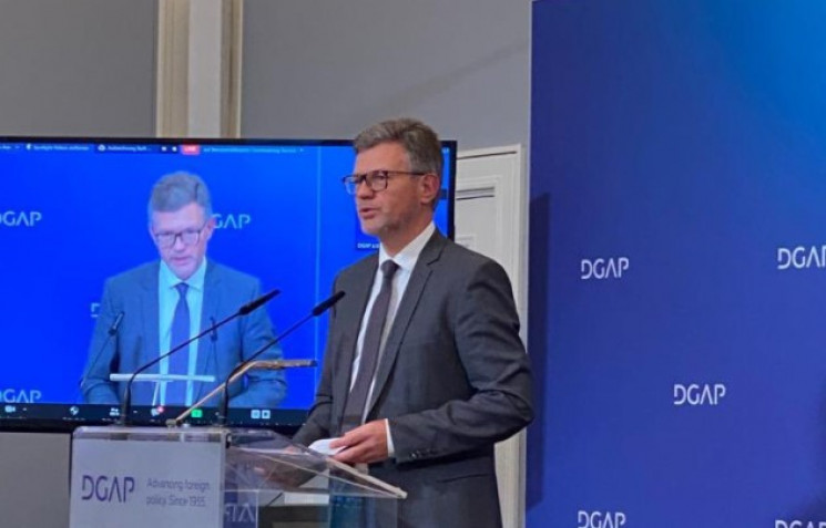 Посол Украины призвал немецкого канцлера прекратить “страусиную политику”