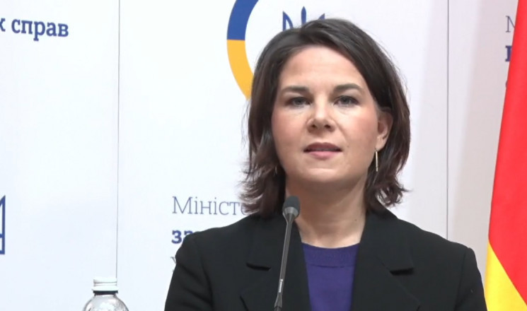 У Германии нет иллюзий относительно возможности нападения России на Украину, – Бербок